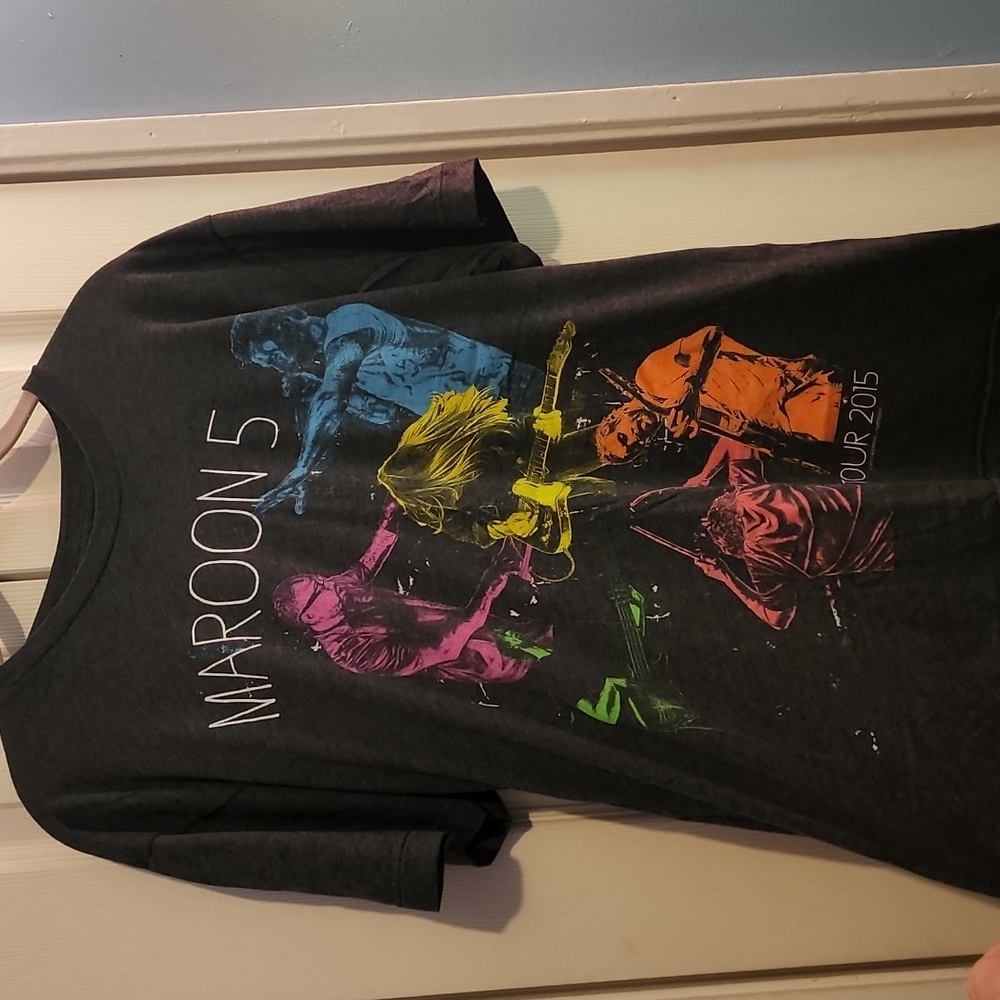 Maroon 5 2015 Tour shirt